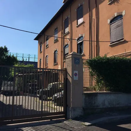 Cascina Della Paglia Apartment